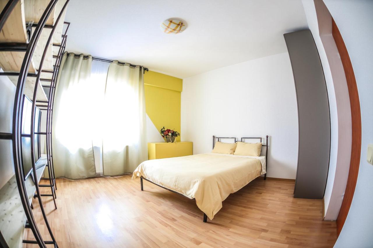 Color Apartments Downtown Bucharest Exterior photo